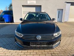 Schwarz Gebraucht 2015 VW Passat Comfortline Kombi | 6.999 € (Teuer)