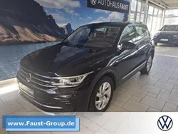 Schwarz perleffekt Gebraucht 2021 VW Tiguan Elegance SUV | 30.550 € (Guter Preis)