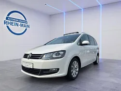 Weiß Gebraucht 2013 VW Sharan Highline Van / Kleinbus | 9.900 € (Fairer Preis)