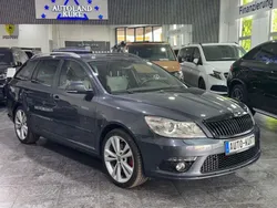 Grau Gebraucht 2011 Skoda Octavia RS Kombi | 6.990 € (Guter Preis)