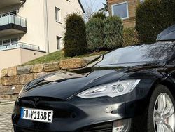 Schwarz Gebraucht 2015 Tesla Model S Kleinwagen | 22.999 € (Etwas zu teuer)