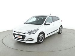 Weiß Gebraucht 2015 Hyundai i20 Style Limousine | 12.350 € (Etwas zu teuer)