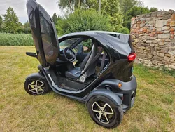 Schwarz Gebraucht 2012 Renault Twizy Kleinwagen | 5.499 € (Teuer)