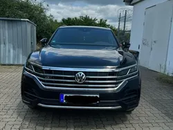 Schwarz Gebraucht 2019 VW Touareg R-line SUV | 37.800 € (Etwas zu teuer)