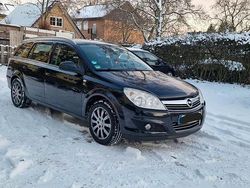 Schwarz Gebraucht 2010 Opel Astra Kombi | 2.300 € (Guter Preis)