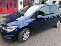 Blau Gebraucht 2020 VW Touran Comfortline Van / Kleinbus | 15.200 € (Fairer Preis)