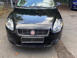 Schwarz Gebraucht 2009 Fiat Croma Emotion Limousine | 2.200 € (Guter Preis)