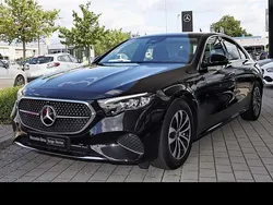 Metalliclack obsidianschwarz Gebraucht 2024 Mercedes E220 Avantgarde Limousine | 46.990 € (Superpreis)