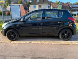 Schwarz Gebraucht 2011 Hyundai i20 Kleinwagen | 2.350 € (Guter Preis)