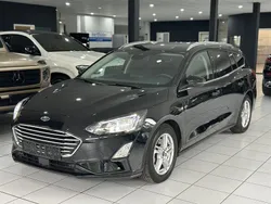 Schwarz Gebraucht 2021 Ford Focus Cool & Connect Kombi | 15.990 € (Superpreis)