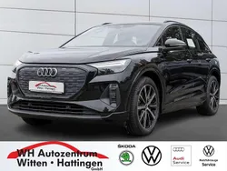 Mythosschwarz metallic Gebraucht 2023 Audi Q4 e-tron Ambiente SUV | 31.992 € (Fairer Preis)