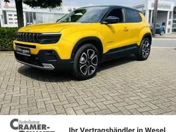 Gelb (sun yellow / dach volcano black) Gebraucht 2024 Jeep Avenger EV Summit SUV | 39.900 €
