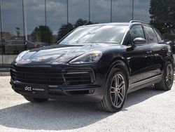 Schwarz Gebraucht 2018 Porsche Cayenne Chrono SUV | 62.900 €