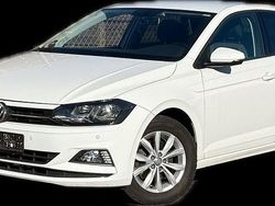 Weiß Gebraucht 2018 VW Polo Highline Limousine | 8.190 €