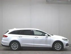 Weiss Gebraucht 2020 Ford Mondeo Trend Kombi | 13.380 € (Guter Preis)