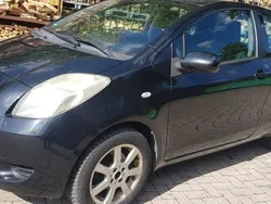 Schwarz Gebraucht 2007 Toyota Yaris Kleinwagen | 1.690 € (Fairer Preis)