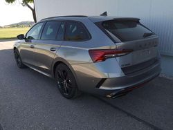 Graphitegrau metallic Neu 2025 Skoda Octavia RS Kombi | 41.740 € (Guter Preis)