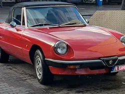 Schwarz Gebraucht 1989 Alfa Romeo Spider Cabrio | 11.500 €