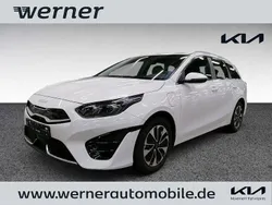 Deluxeweiss Gebraucht 2024 Kia Ceed Sportswagon Spirit Kombi | 24.580 € (Guter Preis)
