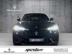 Schwarz Gebraucht 2021 Maserati Levante SUV | 93.111 € (Etwas zu teuer)