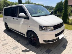 Weiß Gebraucht 2013 VW Multivan Edition Van / Kleinbus | 24.899 € (Teuer)
