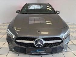 Grau Gebraucht 2021 Mercedes A180 AMG line Limousine | 21.499 € (Superpreis)