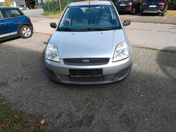 Silber Gebraucht 2008 Ford Fiesta Kleinwagen | 1.300 € (Guter Preis)