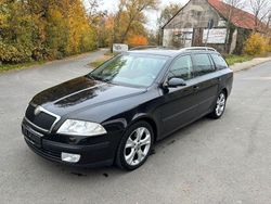Schwarz Gebraucht 2007 Skoda Octavia Elegance Kombi | 2.299 € (Fairer Preis)