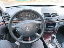 Gelb Gebraucht 2006 Mercedes E280 Limousine | 4.600 €