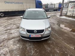 Silber Gebraucht 2009 VW Touran Trendline Van / Kleinbus | 3.500 € (Guter Preis)