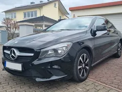 Schwarz Gebraucht 2013 Mercedes CLA200 Limousine | 8.999 € (Fairer Preis)