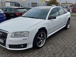 Weiß Gebraucht 2003 Audi A8 Sport Limousine | 3.950 € (Etwas zu teuer)