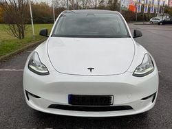 Weiß Gebraucht 2023 Tesla Model Y SUV | 35.499 € (Guter Preis)