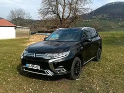 Schwarz Gebraucht 2021 Mitsubishi Outlander P-HEV SUV | 22.500 € (Superpreis)