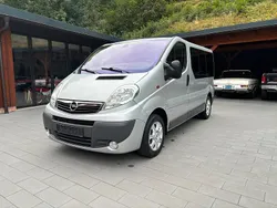 Silber Gebraucht 2008 Opel Vivaro Van | 6.990 € (Fairer Preis)