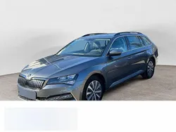 Graphitegrau metallic Gebraucht 2022 Skoda Superb Ambition Kombi | 27.590 € (Teuer)