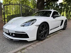 Weiß Gebraucht 2020 Porsche 718 Cayman Sport Coupé | 62.990 €