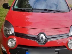 Rot Gebraucht 2014 Renault Twingo Kleinwagen | 4.400 €