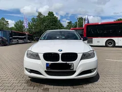 Weiß Gebraucht 2011 BMW 318 Limousine | 8.000 € (Etwas zu teuer)