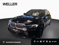 Black sapphire (schwarz) Gebraucht 2024 BMW 330 M Sport Kombi | 41.290 € (Superpreis)