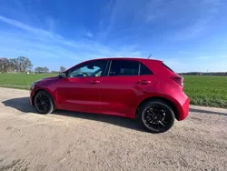 Rot Gebraucht 2017 Kia Rio DREAM-TEAM Edition Limousine | 9.000 € (Guter Preis)
