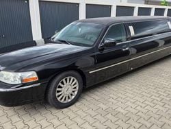 Schwarz Gebraucht 2006 Lincoln Town Car Limousine | 11.990 €