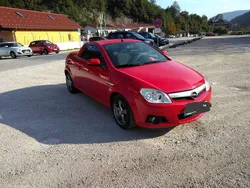 Rot Gebraucht 2008 Opel Tigra Cabrio | 1.000 € (Superpreis)