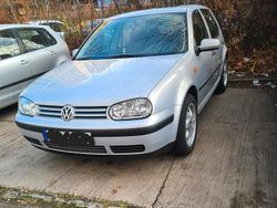 Silber Gebraucht 1999 VW Golf Limousine | 2.950 € (Etwas zu teuer)