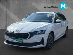 Weiß Gebraucht 2024 Skoda Octavia Selection Kombi | 26.290 € (Guter Preis)