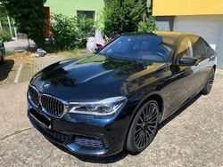 Schwarz Gebraucht 2016 BMW 750 M Sport Limousine | 32.950 € (Etwas zu teuer)