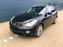 Schwarz Gebraucht 2015 Infiniti QX50 Premium SUV | 11.900 €