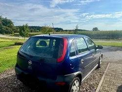 Blau Gebraucht 2003 Opel Corsa Kleinwagen | 600 € (Superpreis)