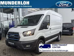 Frozen white Gebraucht 2023 Ford Econoline Trend Van | 63.070 €