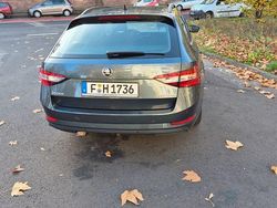 Grau Gebraucht 2019 Skoda Superb LAURIN & KLEMENT Kombi | 11.800 € (Superpreis)